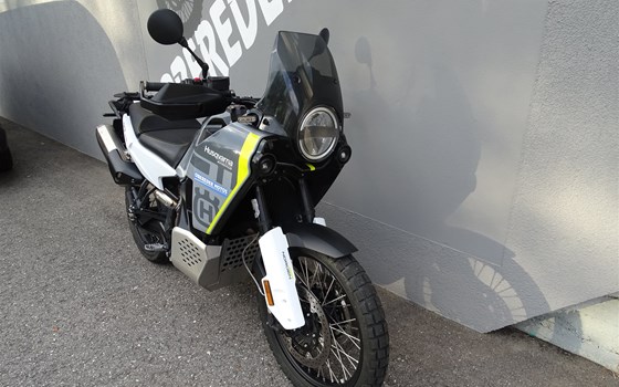 Gebrauchtmotorrad Husqvarna Norden 901 - Bild 2 Gebrauchtmotorrad Husqvarna Norden 901 - Bild 2