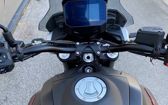 Neufahrzeug Moto Guzzi V85 Strada - Bild 6 Neufahrzeug Moto Guzzi V85 Strada - Bild 6