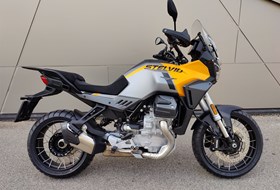 Moto Guzzi Stelvio