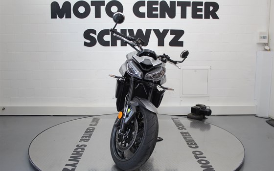 Motorrad Occasion Triumph Street Triple 765 R - Bild 3