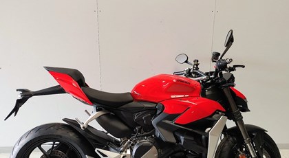 Neumotorrad Ducati Streetfighter V2