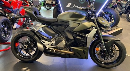 Neumotorrad Ducati Streetfighter V2