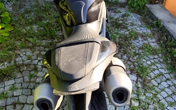 Gebrauchtmotorrad Triumph Speed Triple 1050 - Bild 2 Gebrauchtmotorrad Triumph Speed Triple 1050 - Bild 2