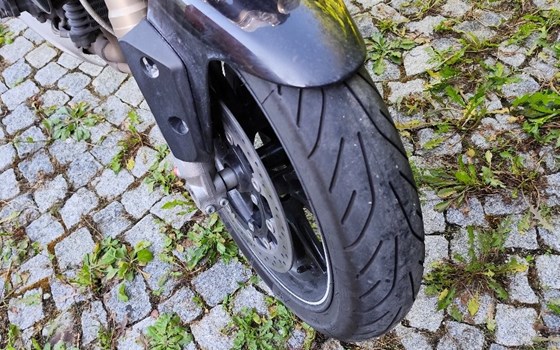 Gebrauchtmotorrad Triumph Speed Triple 1050 - Bild 6 Gebrauchtmotorrad Triumph Speed Triple 1050 - Bild 6