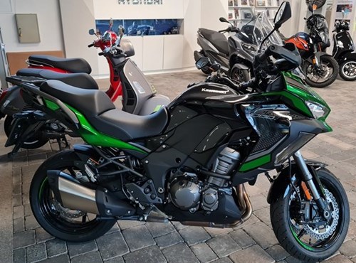 GEBRAUCHTFAHRZEUG Kawasaki Versys 1000 SE