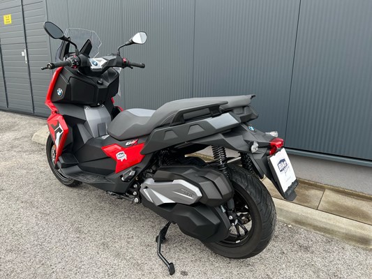 BMW C 400 X (racing red uni) - Bild 3