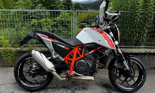 KTM 690 Duke