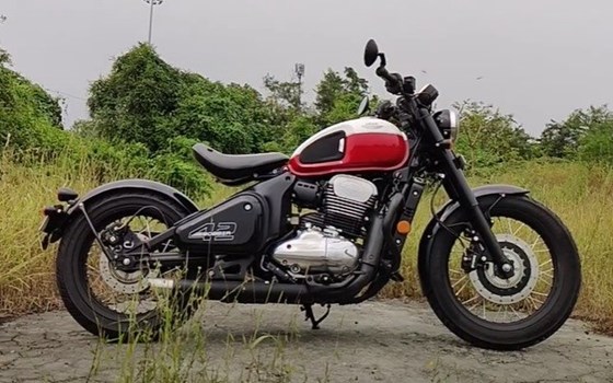 Neufahrzeug Jawa 42 Bobber - Bild 2 Neufahrzeug Jawa 42 Bobber - Bild 2