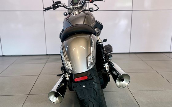 Gebrauchtmotorrad Moto Guzzi California 1400 Custom - Bild 13