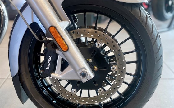 Gebrauchtmotorrad Moto Guzzi California 1400 Custom - Bild 7