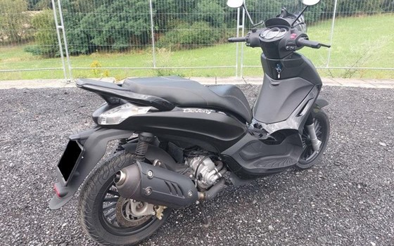 Gebrauchtmotorrad Piaggio Beverly 125 i.e. - Bild 4