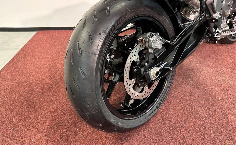 Angebot KTM 890 SMT Bild 11: Angebot KTM 890 SMT