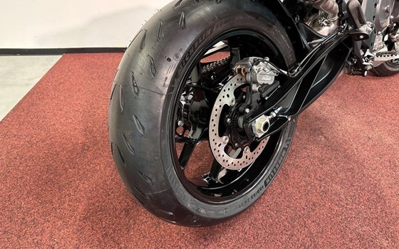 Neufahrzeug KTM 890 SMT - Bild 11