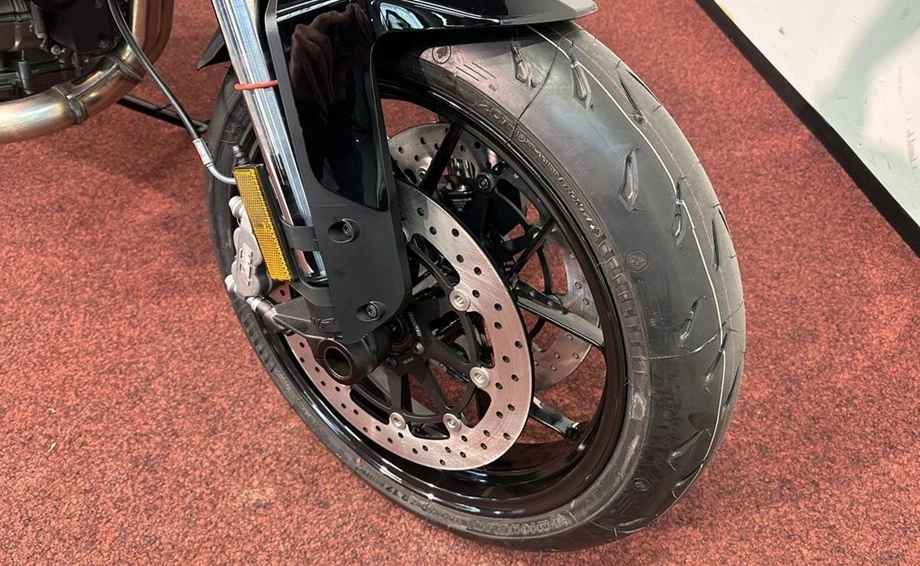 Angebot KTM 890 SMT Bild 13: Angebot KTM 890 SMT
