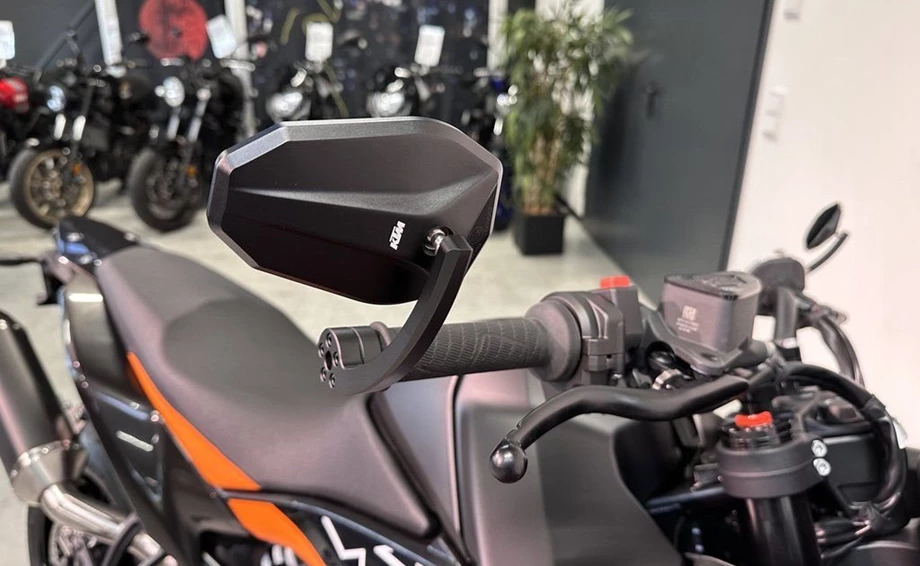 Angebot KTM 890 SMT Bild 14: Angebot KTM 890 SMT