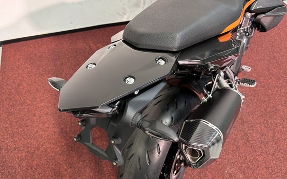 Neufahrzeug KTM 890 SMT - Bild 9