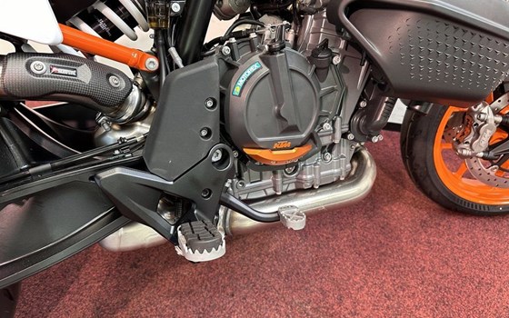 Neufahrzeug KTM 890 SMT - Bild 11