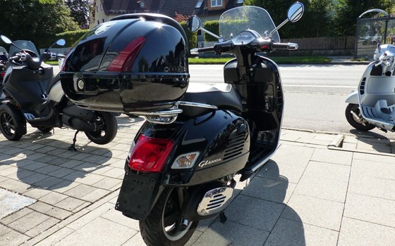 Gebrauchtmotorrad Vespa GTS 300 - Bild 12