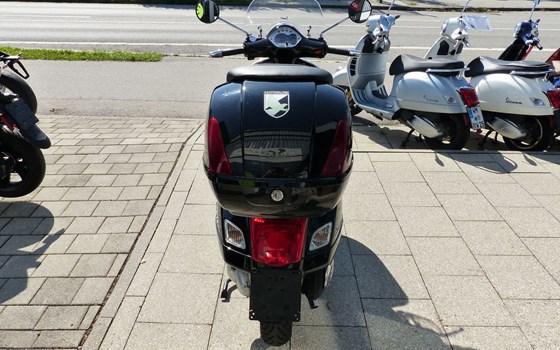 Gebrauchtmotorrad Vespa GTS 300 - Bild 9