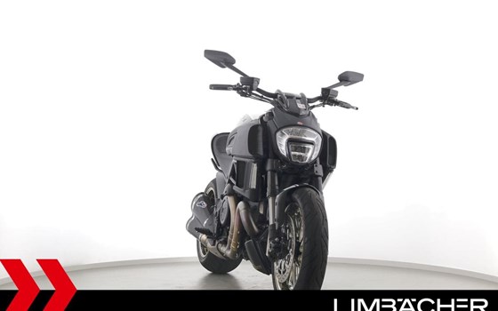 Gebrauchtmotorrad Ducati Diavel Carbon - Bild 11
