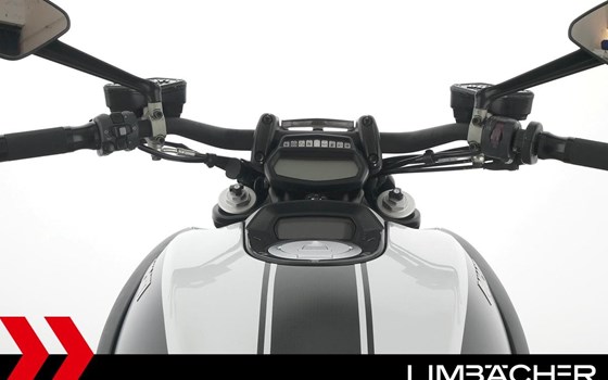 Gebrauchtmotorrad Ducati Diavel Carbon - Bild 13