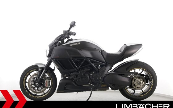 Gebrauchtmotorrad Ducati Diavel Carbon - Bild 5