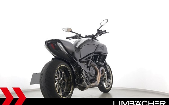 Gebrauchtmotorrad Ducati Diavel Carbon - Bild 8
