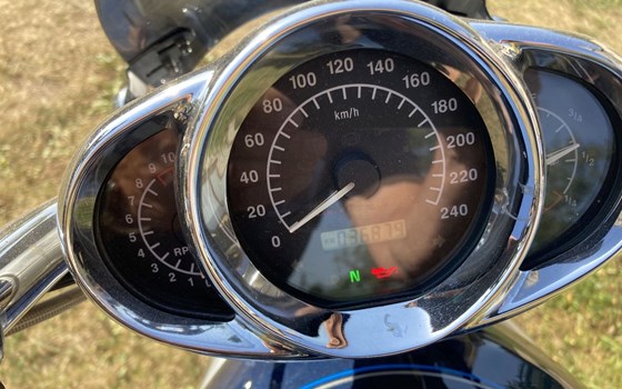 Gebrauchtmotorrad Harley-Davidson V-Rod VRSCAW - Bild 3