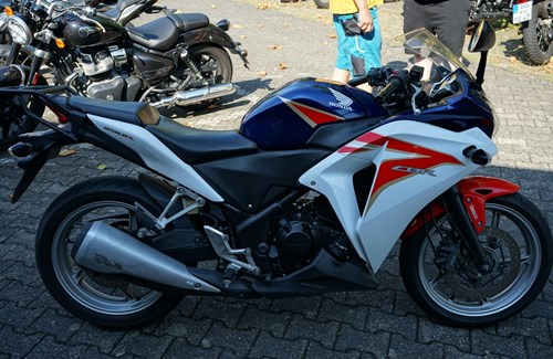 Gebrauchtmotorrad Honda CBR 250 R