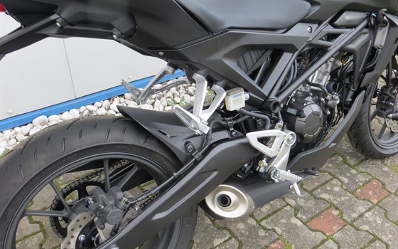 Neufahrzeug Honda CB125R - Bild 4