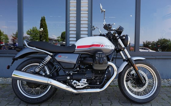 Neufahrzeug Moto Guzzi V7 Special - Bild 1
