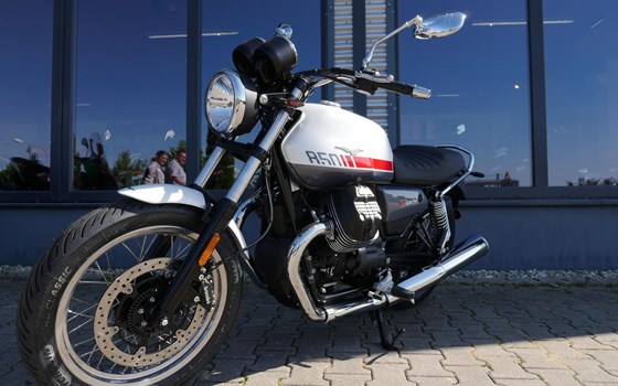 Neufahrzeug Moto Guzzi V7 Special - Bild 5
