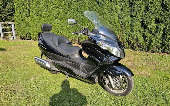 Gebrauchtmotorrad Suzuki Burgman 400 - Bild 2 Gebrauchtmotorrad Suzuki Burgman 400 - Bild 2