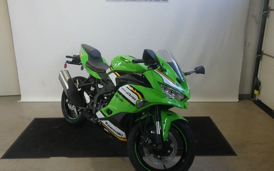 Neufahrzeug Kawasaki Ninja ZX-4RR - Bild 2