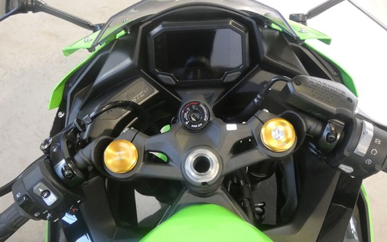 Neufahrzeug Kawasaki Ninja ZX-4RR - Bild 8