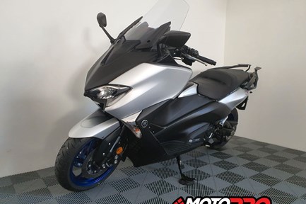 Yamaha TMAX