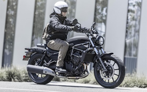 Neufahrzeug Kawasaki Eliminator 600 - Bild 11