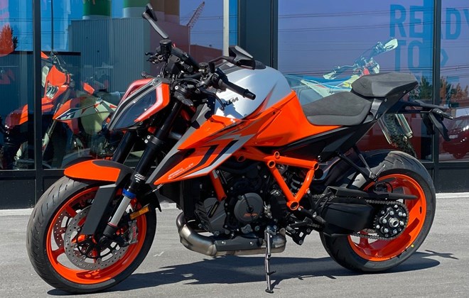 KTM 1290 Super Duke R EVO