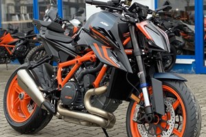 Angebot KTM 1290 Super Duke R EVO