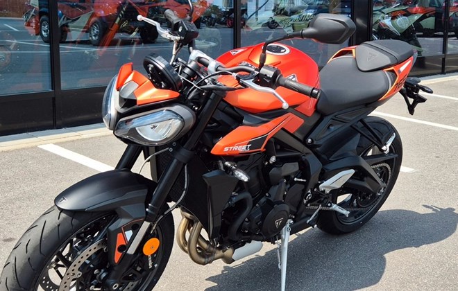 Triumph Street Triple R