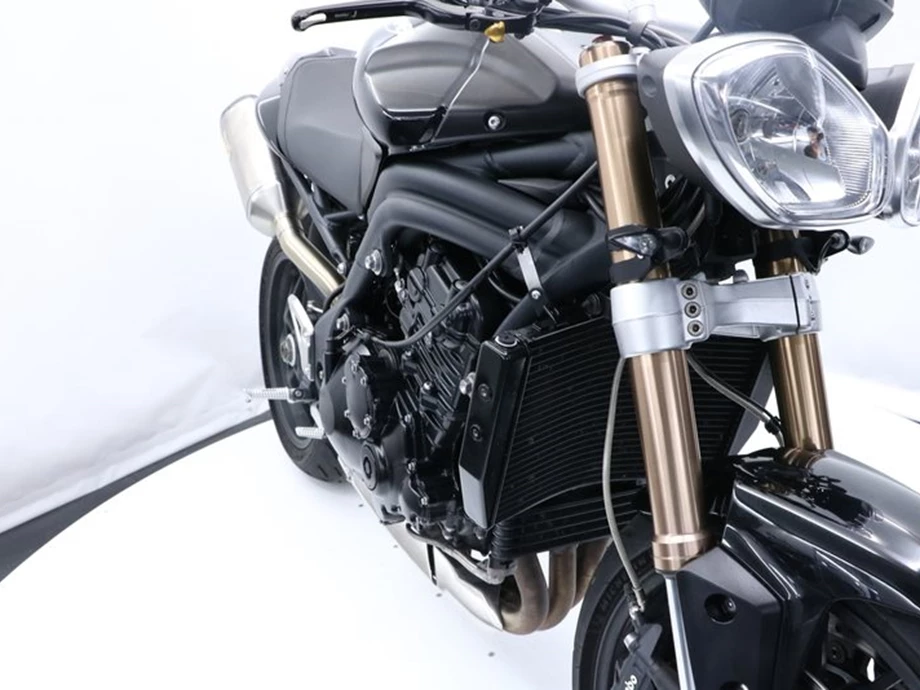 Angebot Triumph Speed Triple 1050 Bild 12: Angebot Triumph Speed Triple 1050