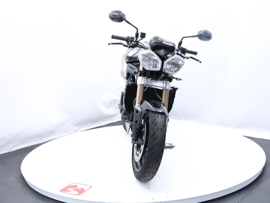 Angebot Triumph Speed Triple 1050 Bild 2: Angebot Triumph Speed Triple 1050