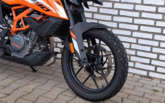 Gebrauchtmotorrad KTM 390 Adventure - Bild 2