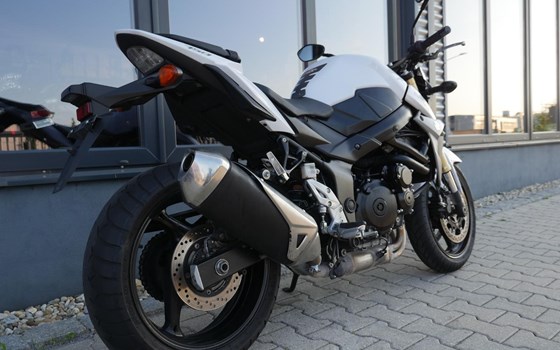 Gebrauchtmotorrad Suzuki GSR 750 - Bild 4