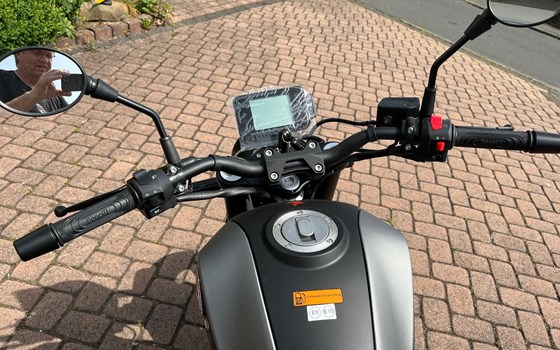 Neufahrzeug Benelli Leoncino 125 - Bild 12