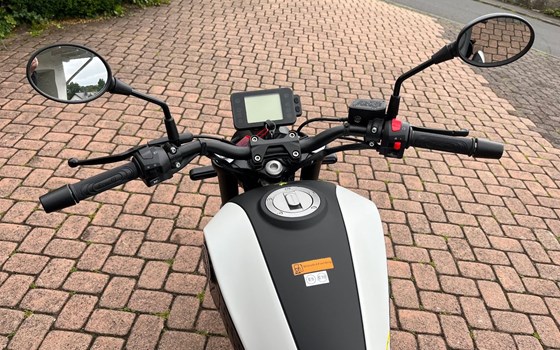Neufahrzeug Benelli Leoncino 125 - Bild 14