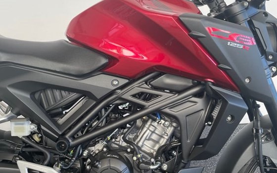 Neufahrzeug Honda CB125R - Bild 3 Neufahrzeug Honda CB125R - Bild 3