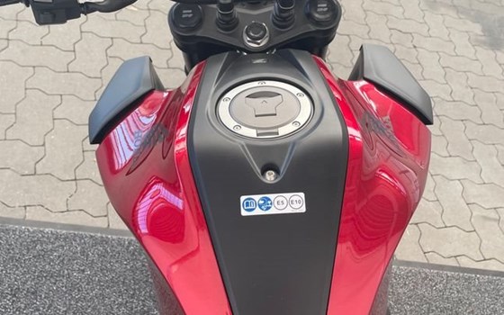 Neufahrzeug Honda CB125R - Bild 7 Neufahrzeug Honda CB125R - Bild 7