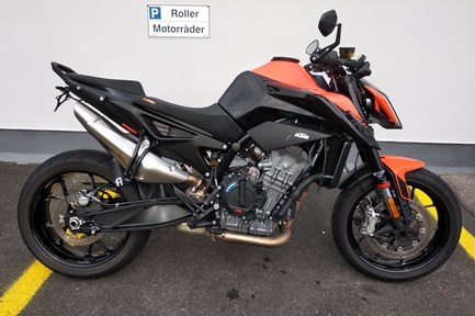 KTM 890 Duke