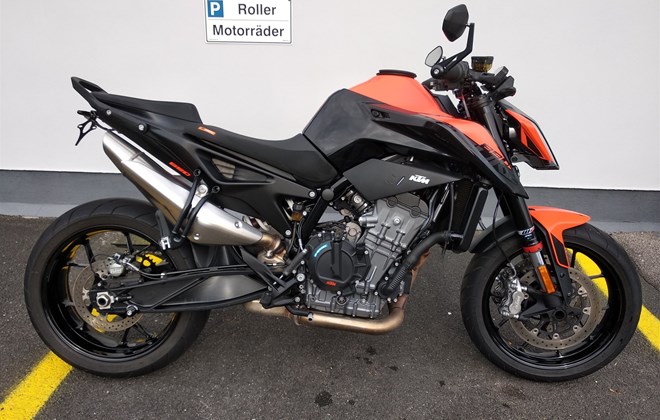 KTM 890 Duke